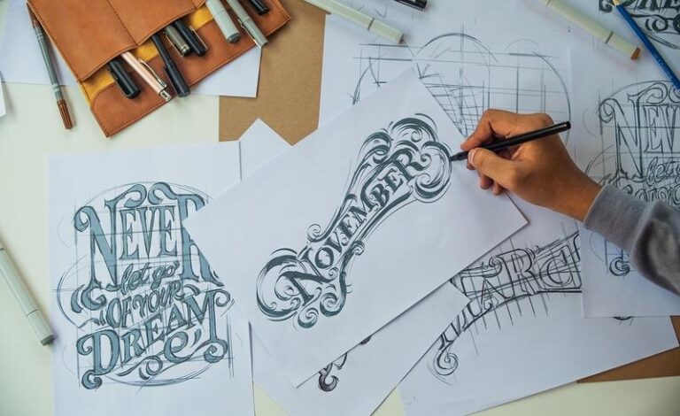 Jaką czcionką drukowane są książki? Odkryj sekrety typografii literackiej