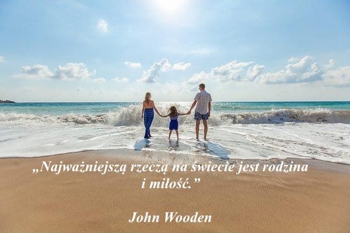 Szczęście rodzinne w słowach: inspirujące cytaty, które otulają serce