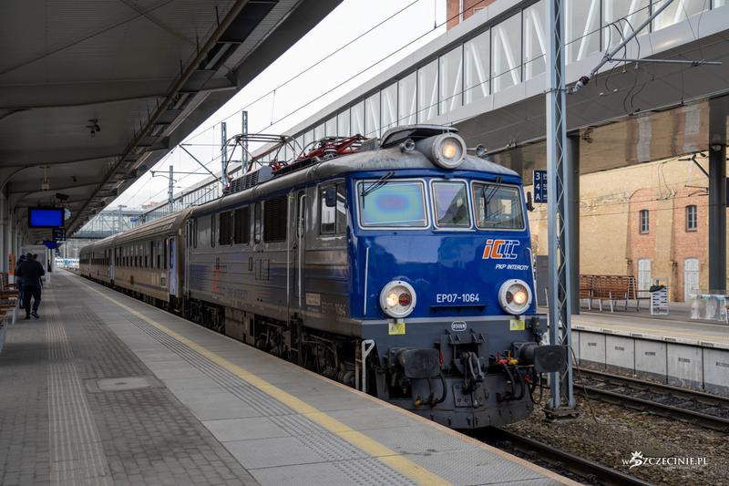 Warszawskie stacje i wspomnienia