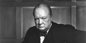 Mądrość Winstona Churchilla: Niezapomniane cytaty o wojnie