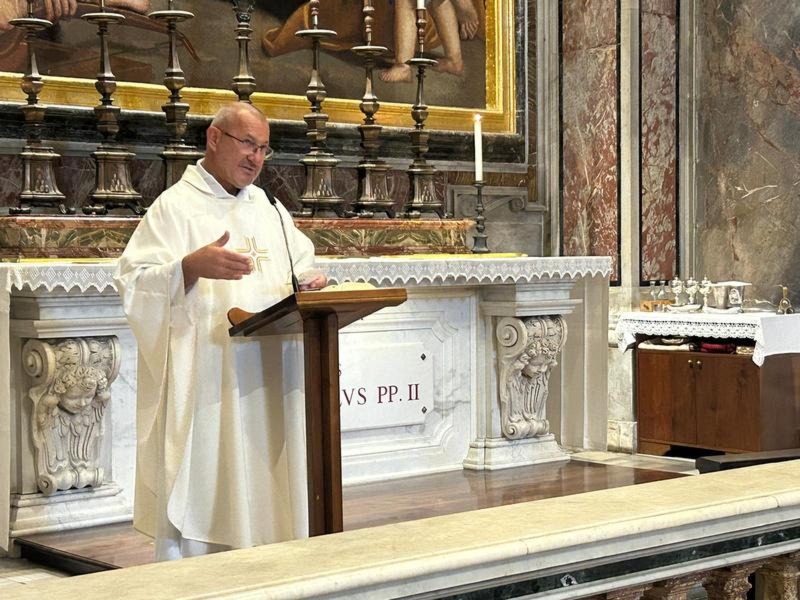 Skrzydła modlitwy: wiersz do Boga pełen uczuć i refleksji